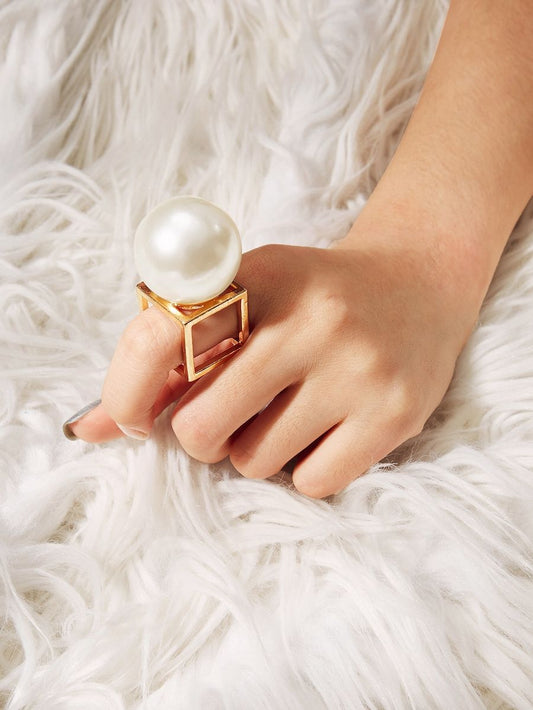 Pearl  Square Ring
