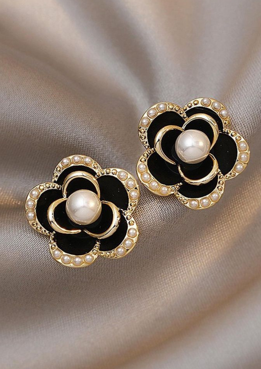 Black Pearl Decor Flower Stud Earrings