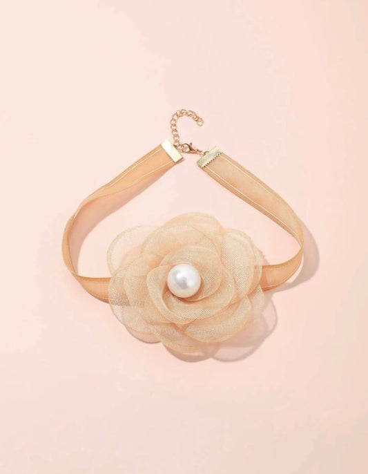 Flower Brooch Lace Necklace