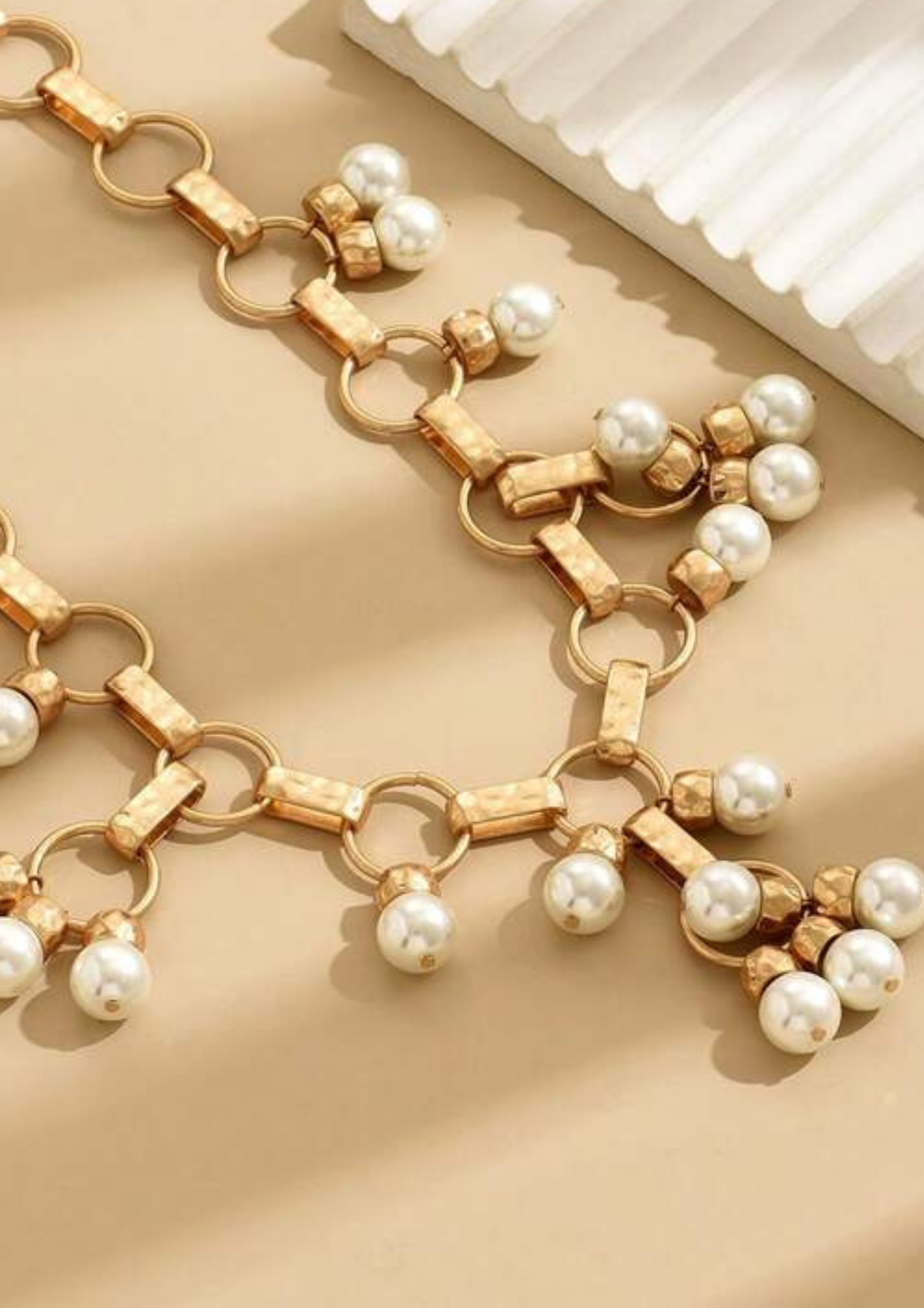 Pearl chain necklace