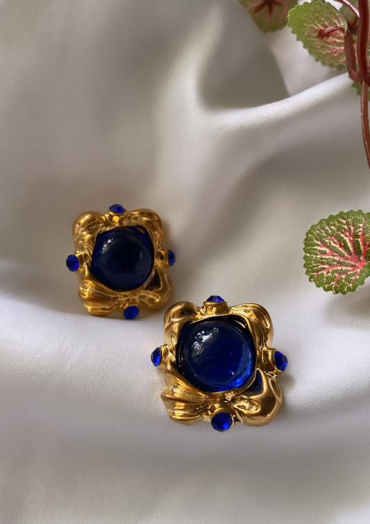 Blue stone stud earring