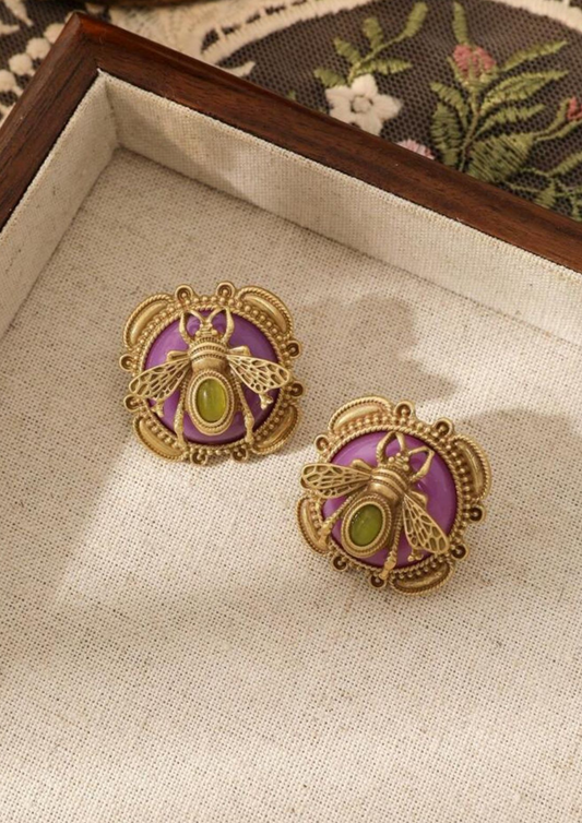 Vintage Bee Stud Earring