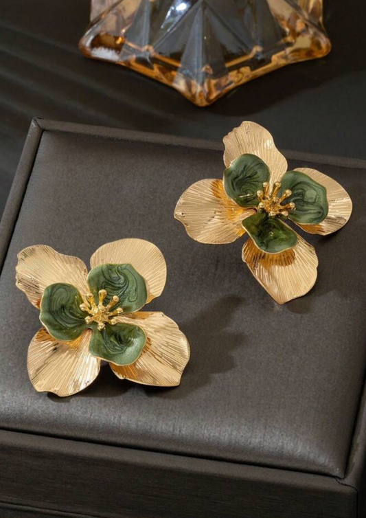Gold Floral Stud Earring
