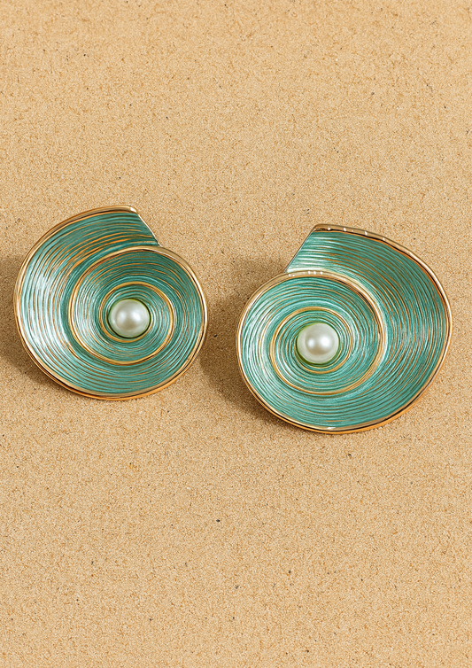 Ocean Shell Stud Earring