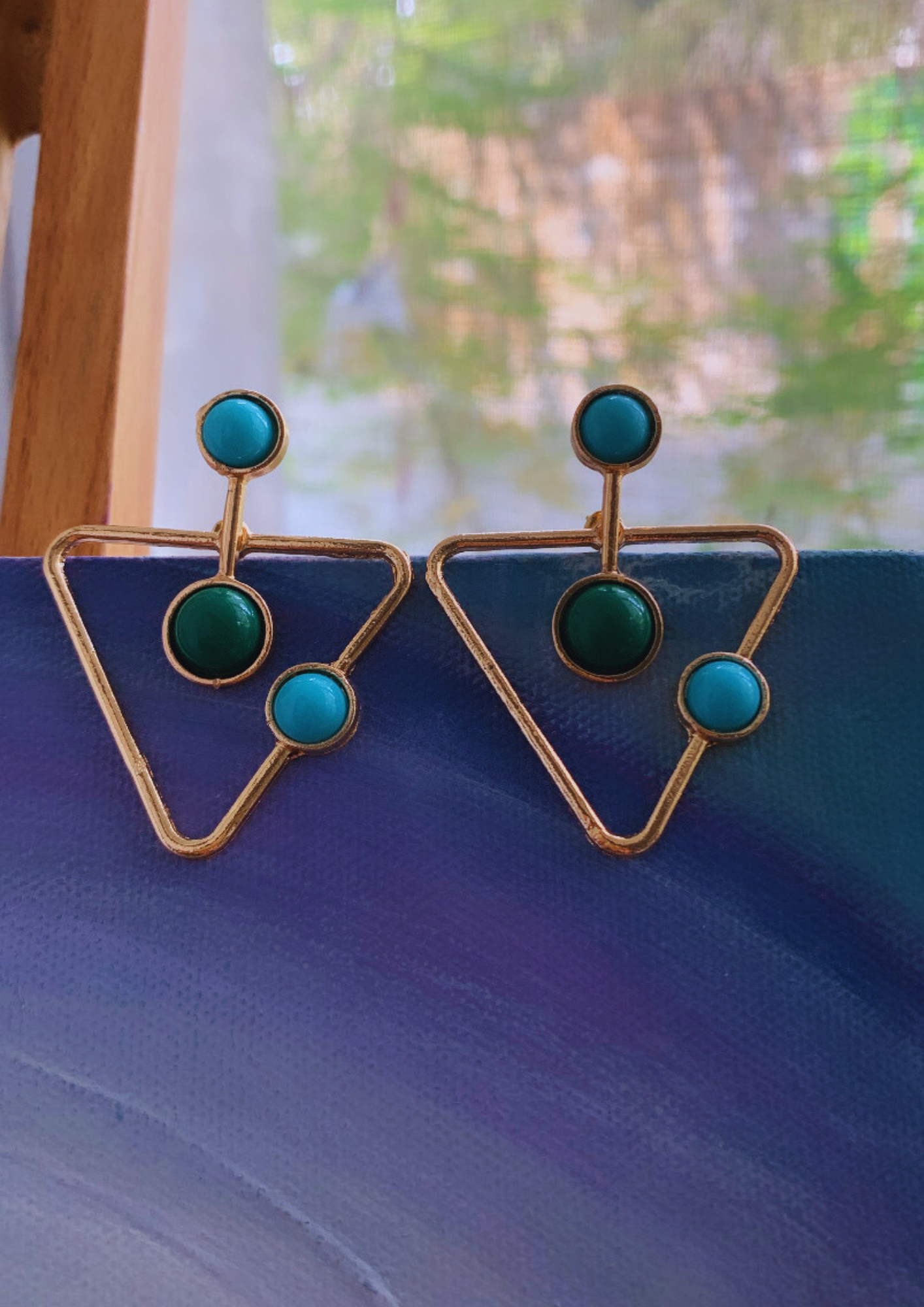 Stone Decor Stud Earrings